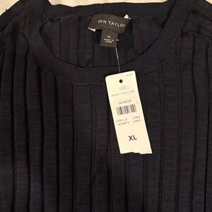 Ann Taylor ladies navy blue Crewneck Sweater
